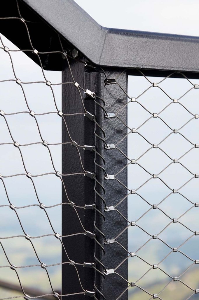 不銹鋼扣壓繩網(wǎng)(鋼套繩網(wǎng))樓梯扶手防護用不銹鋼繩網(wǎng)